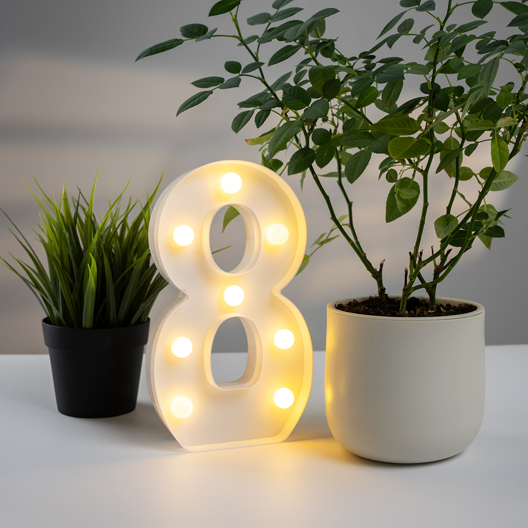 Световая фигура Цифра, 8, 21 см. Белый, 1 шт.
