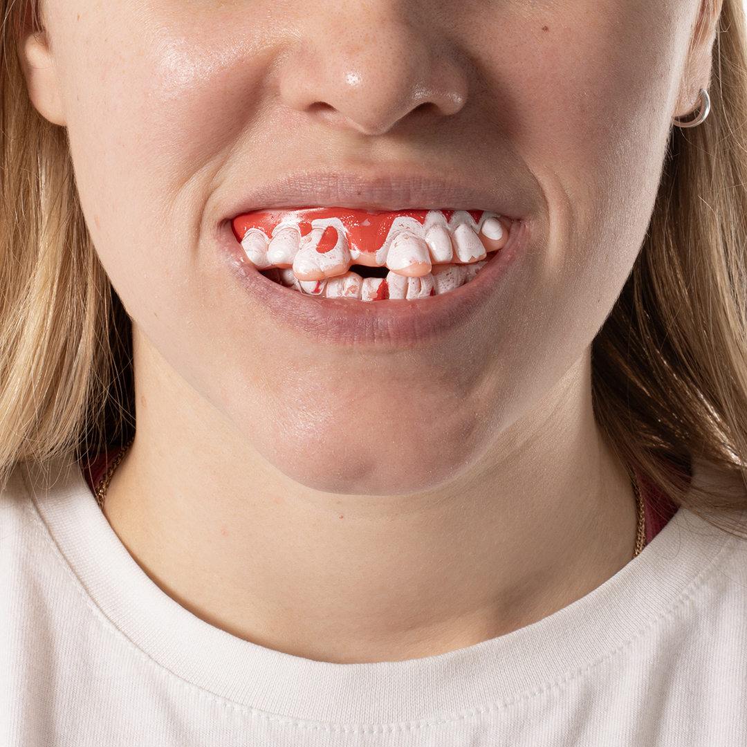 Зубы вампира, Белый/Красный, 1 шт. 